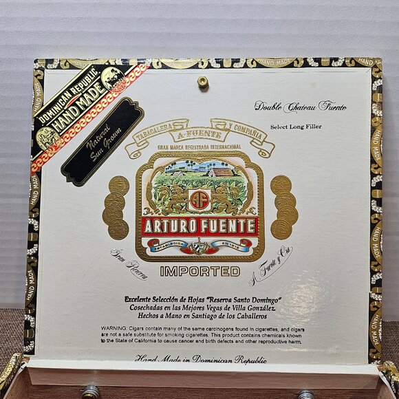 Handmade Arturo Fuente Imported Cigar Box Purse With Black Bead Handle And Tasse - Picture 8 of 13